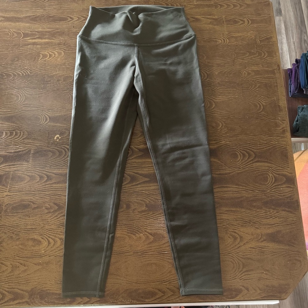 Alo Yoga 7/8 Airbrush Legging- Olive